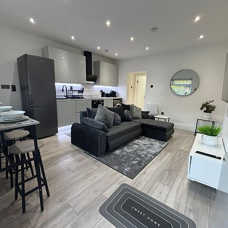 Westpoint Luxury Apartment Манчестер Номер фото